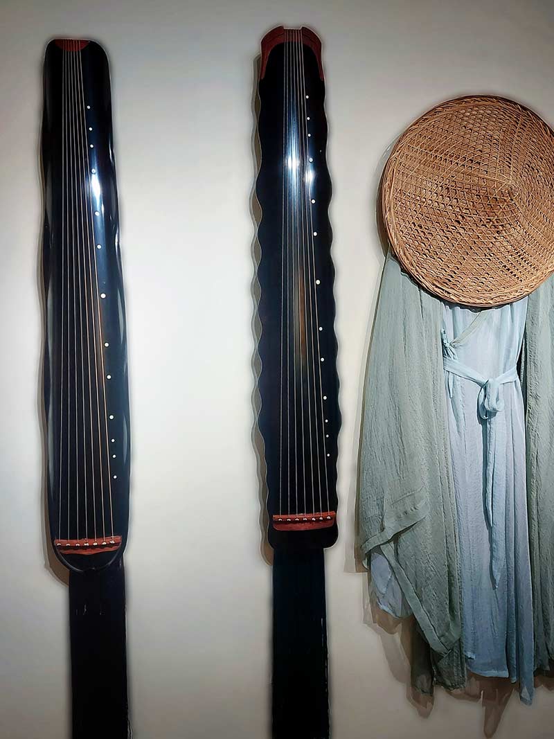 Cổ cầm Lạc Hà Thức (落霞式)